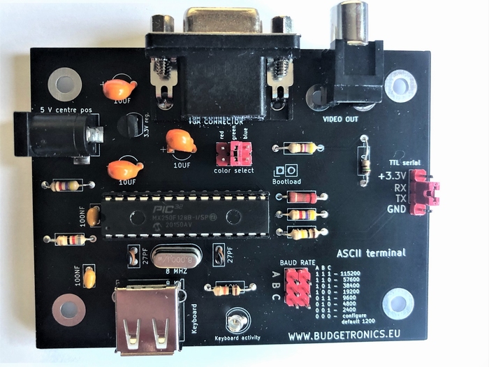 ASCII VT100 video terminal with VGA output for USB keyboard